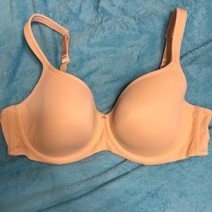 NEVER BEEN WORN Essential Body Wear bra